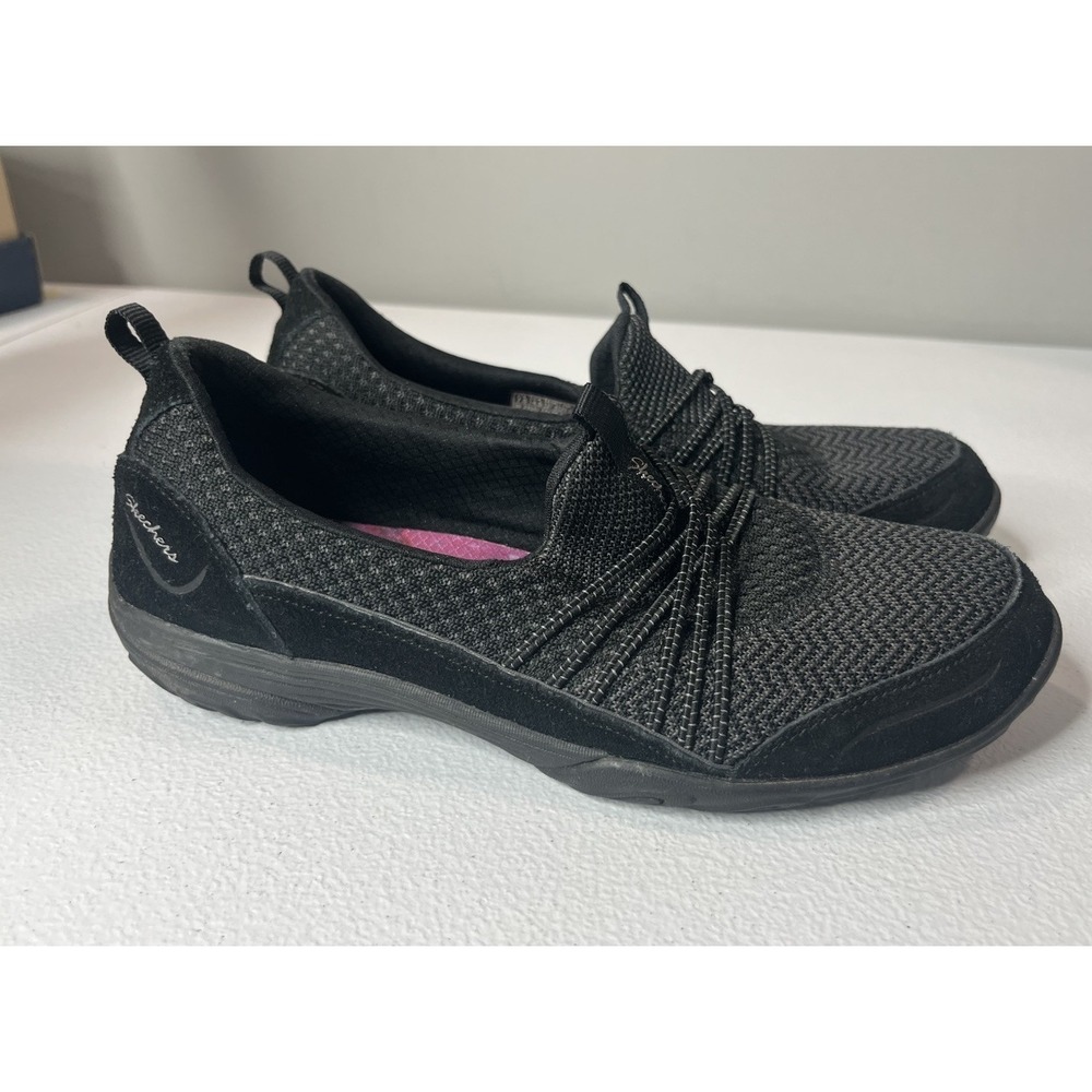 Skechers Shoes Women's Size 7.5 Empress black Classic Fit Slip On Sneakers 23101